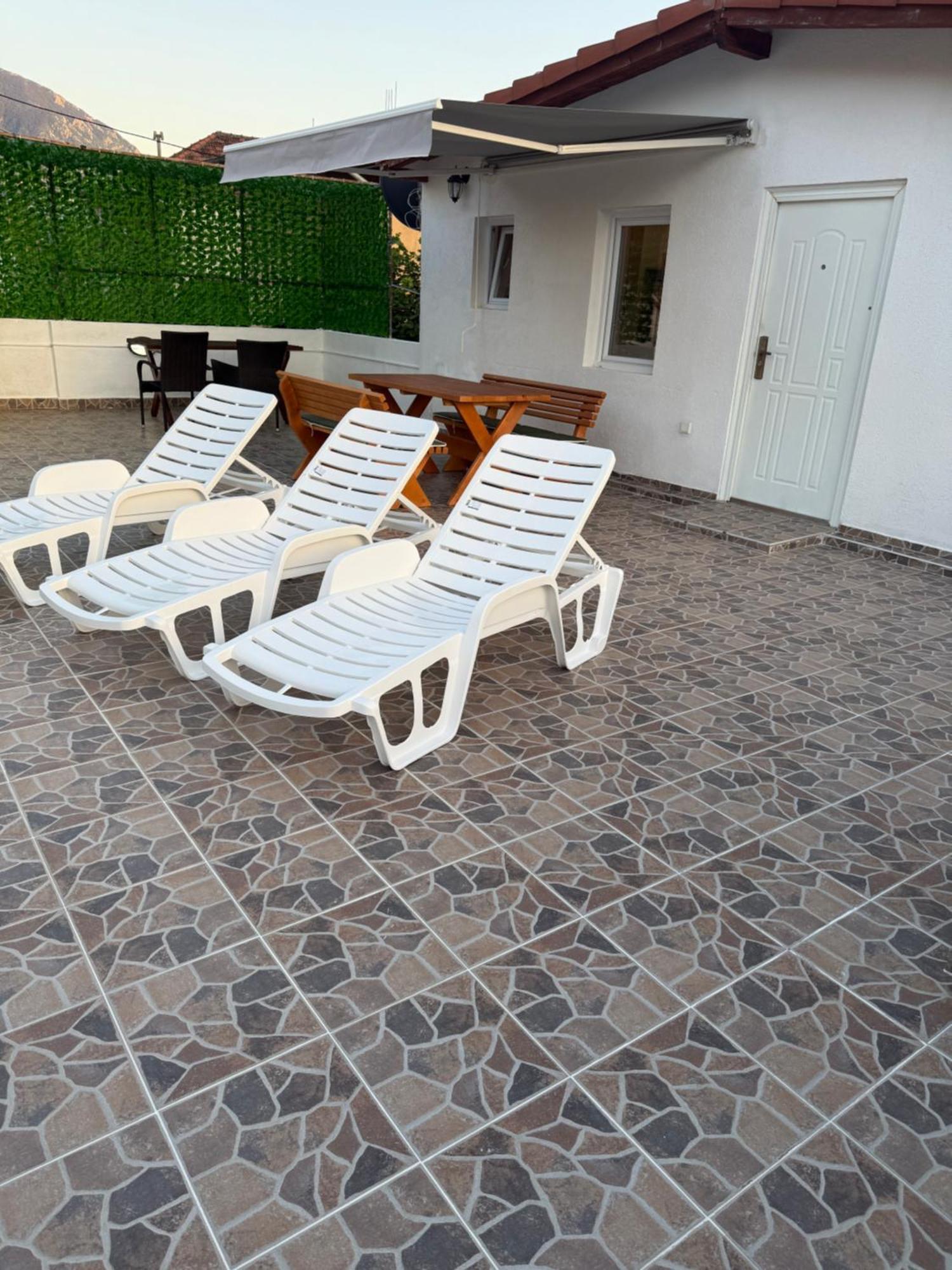 Alisa Sea View Apartment Prcanj Kotor Exterior foto